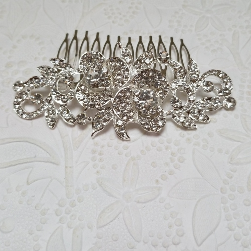 Beautiful Clear Rhinestone Prom Bridal Hair Comb - Picture 8 of 8